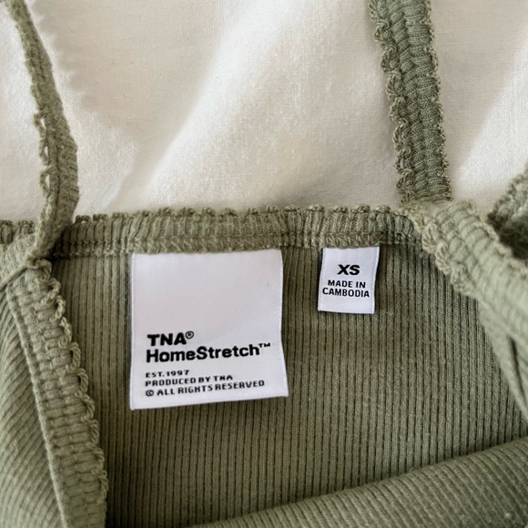 TNA Cropped Tank Top - Picture 2 of 2